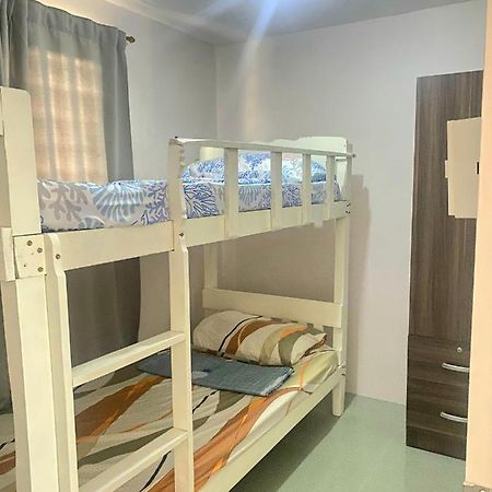 2 Bedroom Townhouse In Bacolod City Esterno foto